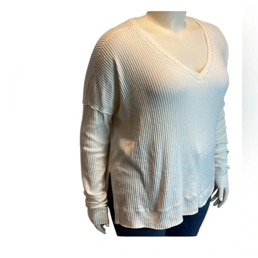 WILD FABLE NWOT off white oversized vneck sweater exposed seams XXL